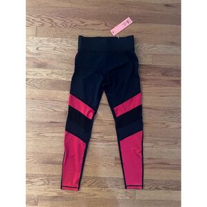 NWT MinkPink Move Red and Black Leggings Pants XS